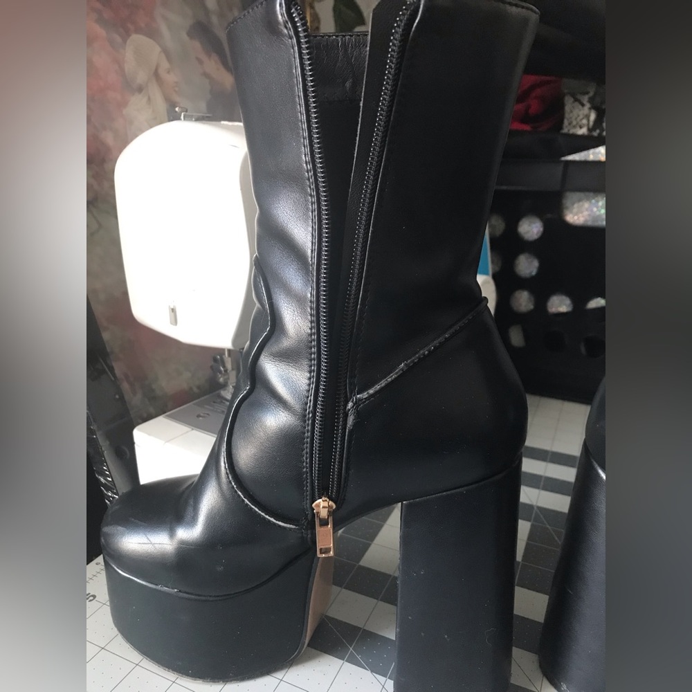 Lamoda Adore You Platform Ankle Boots